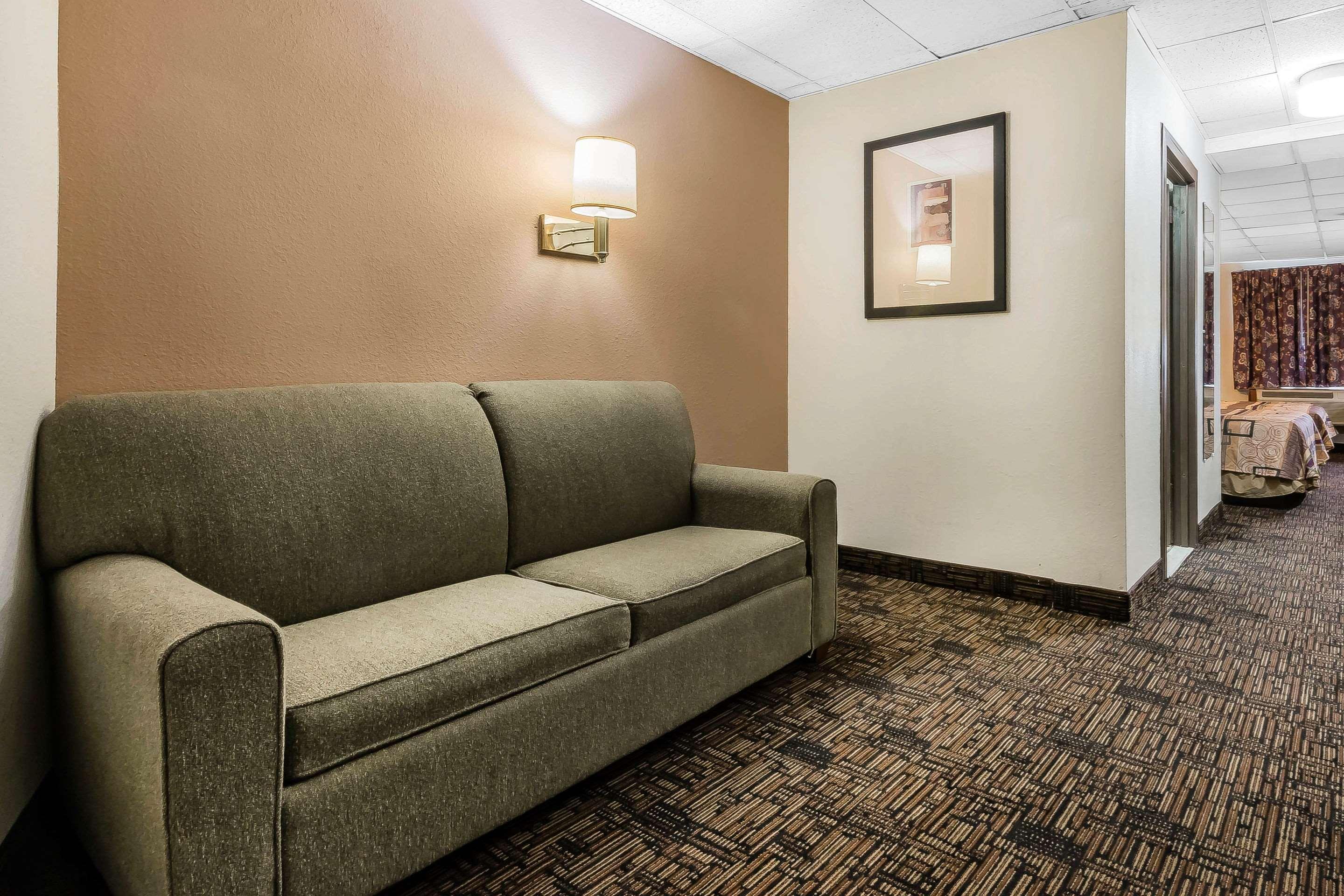 Quality Inn & Suites Binghamton Vestal Exterior foto