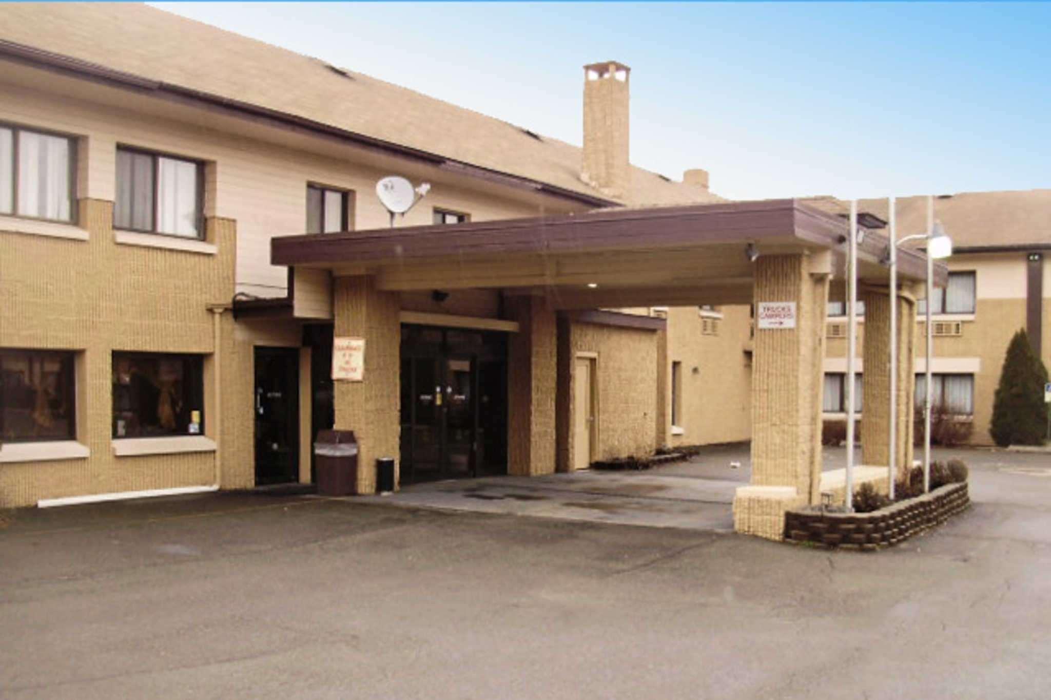 Quality Inn & Suites Binghamton Vestal Exterior foto