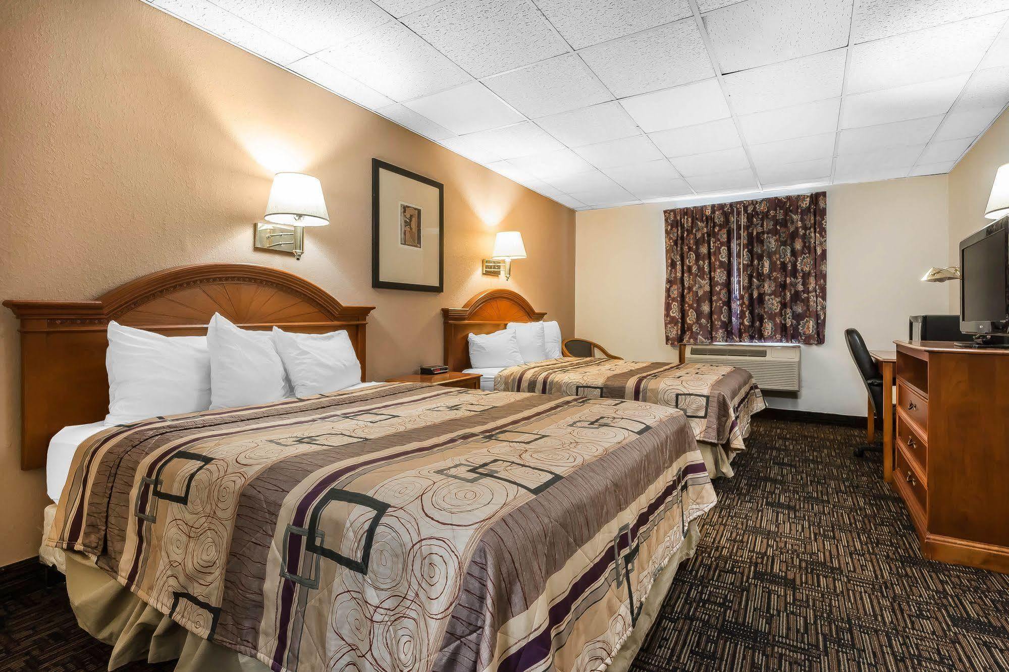 Quality Inn & Suites Binghamton Vestal Exterior foto